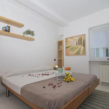 Bonga Sleeps 6 Villa *
