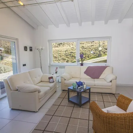 Villa Bonga Sleeps 6