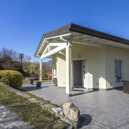 Bonga Sleeps 6 *